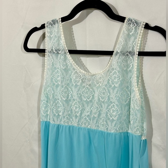 Vintage Aqua Blue Lace Bodice Nightgown Women’s Sleepwear 60s 70s Made in USA M - Picture 2 of 5